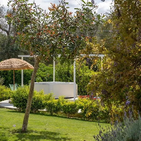 Trullo Dei Sogni Con Piscina E Jacuzzi דירה סן מיקלה סלנטינו